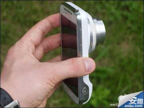 三星Galaxy S4 Zoom真机图片曝光