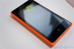 微软新出低端Lumia手机（附拆机图） 能够对抗谷歌？