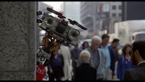 人类VS机器：盘点电影中那些绝顶聪明的AI